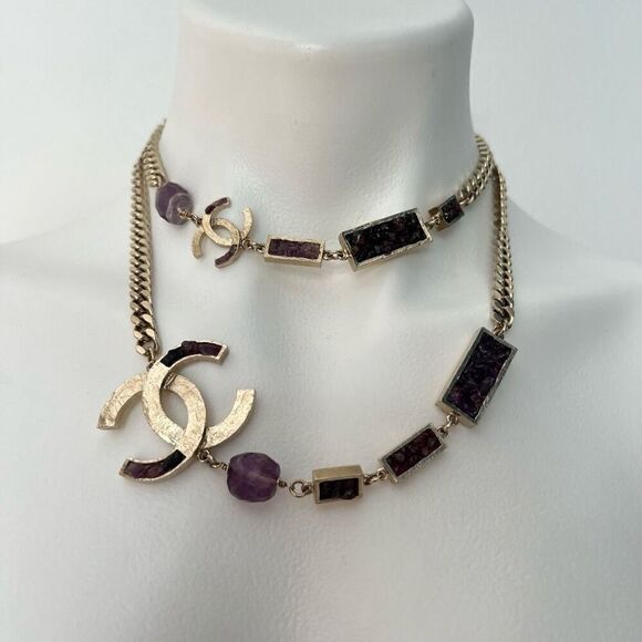 Chanel Y2K Gold Metal and Amethyst Curb Link Necklace Authentic - Picture 5 of 16